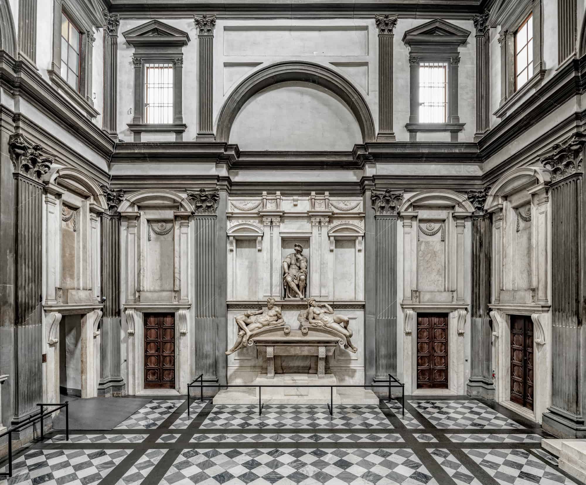 Michelangelo’s Medici Chapel Light as symbolic element ArtTravArtTrav